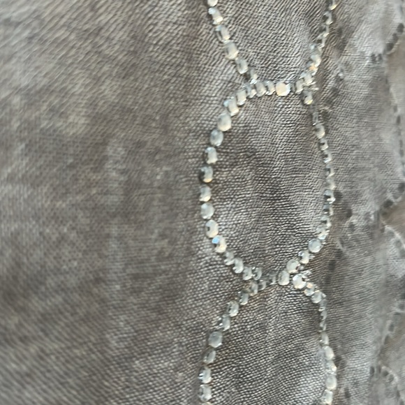 Dressy scarf/wrap Silver with rhinestone trim - Picture 7 of 7